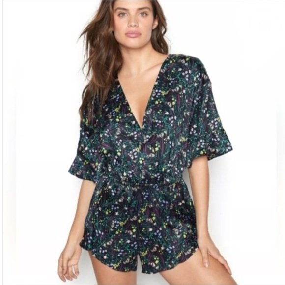 Victoria's Secret Other - Victoria’s Secret Pink Label Floral Sleep Romper Size Medium Pajamas Navy Blue
